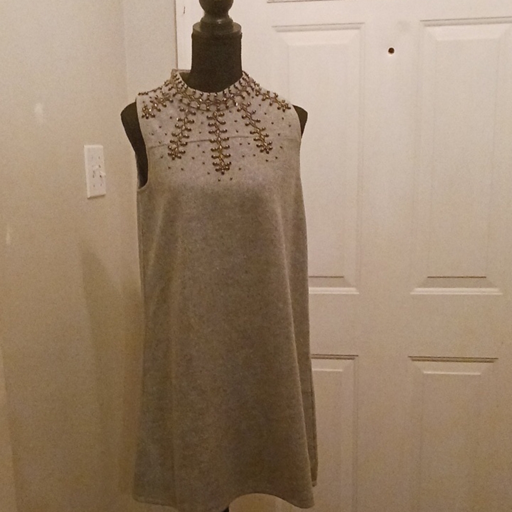 Lili Sidonio Elegant Grey Sleeveless Dress
